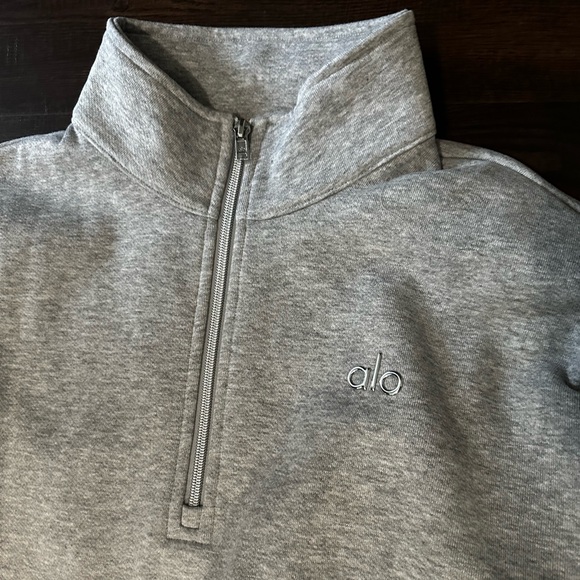 ALO Yoga Sweaters - NWT - ALO YOGA - 1/4 zip accolade - medium